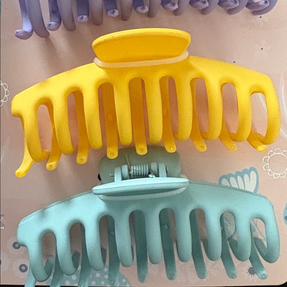 Pastel Claw Clip Set | 4 Pack Large Jaw Hair Clips 🌸💖 - Picture 3 of 4